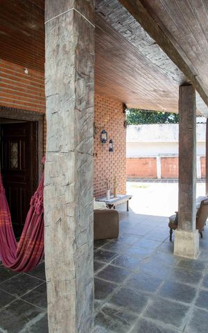 Casa à venda com 660m², 5 quartos e 8 vagasVaranda