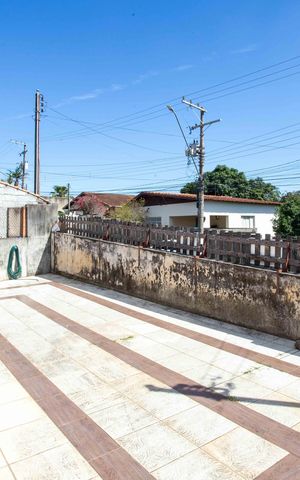 Casa à venda com 660m², 5 quartos e 8 vagasVaranda