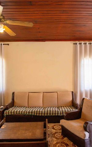 Casa à venda com 660m², 5 quartos e 8 vagasSala de TV