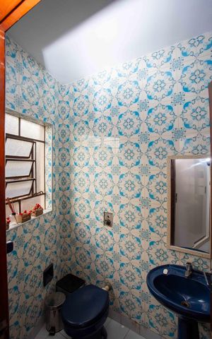 Casa à venda com 660m², 5 quartos e 8 vagasBanheiro 2