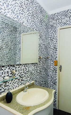 Casa à venda com 178m², 3 quartos e 2 vagasLavabo
