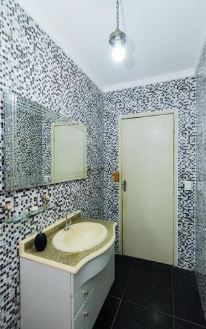 Casa à venda com 178m², 3 quartos e 2 vagasLavabo