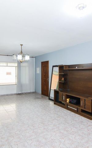 Casa à venda com 178m², 3 quartos e 2 vagasSala