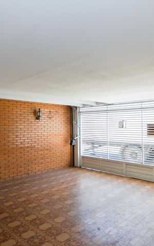 Casa à venda com 178m², 3 quartos e 2 vagasGaragem