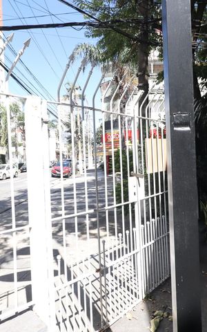 Casa à venda com 221m², 6 quartos e 1 vagaJardim