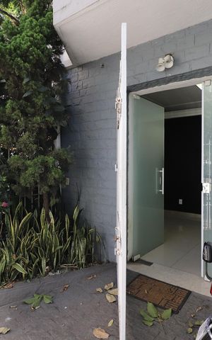 Casa à venda com 221m², 6 quartos e 1 vagaJardim