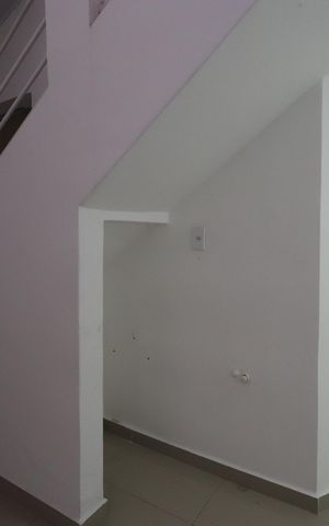 Casa à venda com 221m², 6 quartos e 1 vagaCorredor