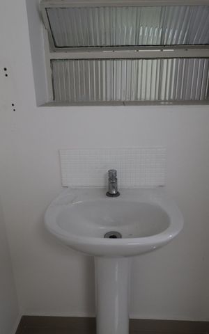 Casa à venda com 221m², 6 quartos e 1 vagaBanheiro da Suíte 1