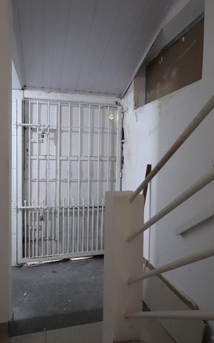 Casa à venda com 221m², 6 quartos e 1 vagaCorredor