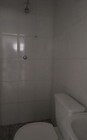 Casa à venda com 221m², 6 quartos e 1 vagaBanheiro de serviço 2