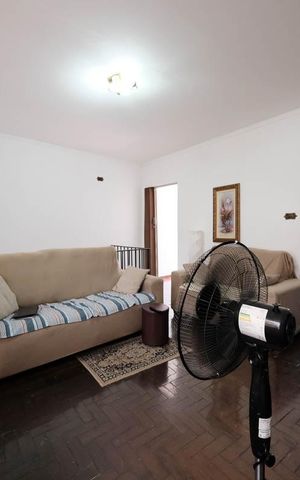 Casa à venda com 120m², 1 quarto e 2 vagasSala
