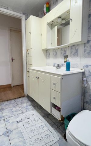 Apartamento à venda com 84m², 3 quartos e 2 vagas Apartamento à venda com 84m², 3 quartos e 2 vagasBanheiro