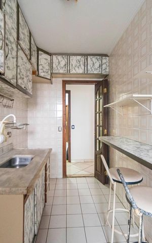 Apartamento à venda com 64m², 2 quartos e 1 vaga Apartamento à venda com 64m², 2 quartos e 1 vagaCozinha