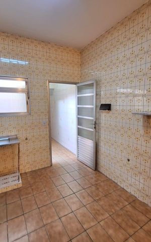 Casa à venda com 182m², 3 quartos e 3 vagas Casa à venda com 182m², 3 quartos e 3 vagasCozinha