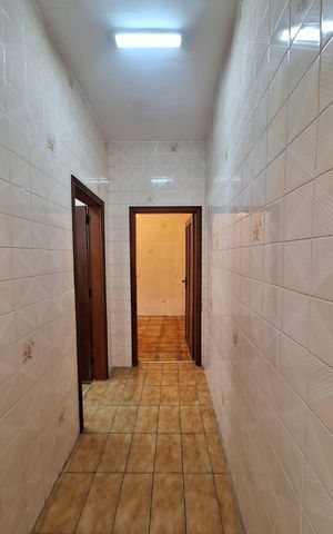 Casa à venda com 182m², 3 quartos e 3 vagas Casa à venda com 182m², 3 quartos e 3 vagasCorredor