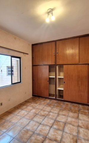 Casa à venda com 182m², 3 quartos e 3 vagas Casa à venda com 182m², 3 quartos e 3 vagasSala