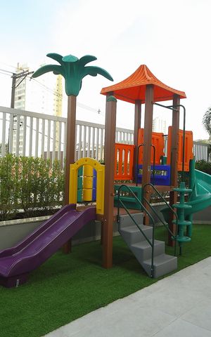 Apartamento à venda com 73m², 2 quartos e 2 vagasÁrea comum - Playground
