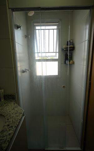 Apartamento à venda com 73m², 2 quartos e 2 vagasBanheiro da Suíte 