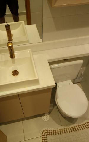 Apartamento à venda com 73m², 2 quartos e 2 vagasBanheiro Social 