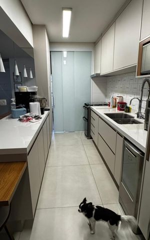 Apartamento à venda com 127m², 3 quartos e 2 vagas Apartamento à venda com 127m², 3 quartos e 2 vagasCozinha