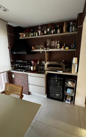 Apartamento à venda com 127m², 3 quartos e 2 vagas Apartamento à venda com 127m², 3 quartos e 2 vagasVaranda