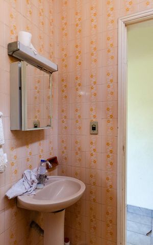 Casa à venda com 162m², 3 quartos e 1 vagaBanheiro