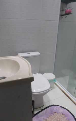 Casa à venda com 320m², 4 quartos e 4 vagasBanheiro de Baixo - Casa 2