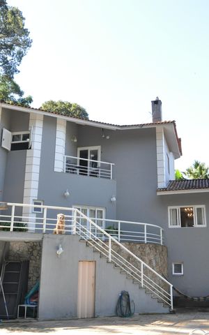 Casa à venda com 510m², 4 quartos e 6 vagasQuintal