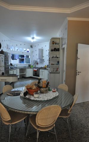 Casa à venda com 510m², 4 quartos e 6 vagasCopa