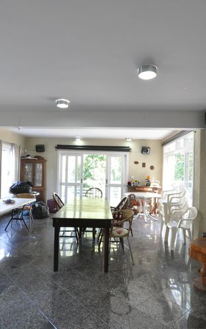 Casa à venda com 510m², 4 quartos e 6 vagasCinema e Salão de Festas