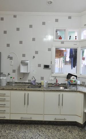 Casa à venda com 510m², 4 quartos e 6 vagasCozinha