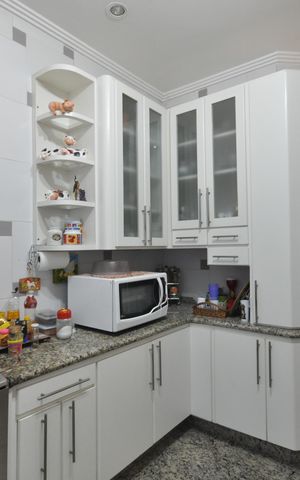 Casa à venda com 510m², 4 quartos e 6 vagasCozinha