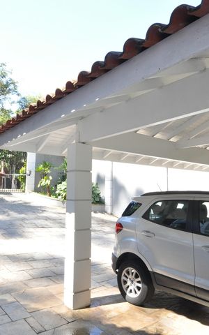 Casa à venda com 510m², 4 quartos e 6 vagasGaragem