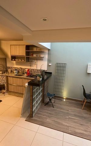 Casa à venda com 320m², 4 quartos e 3 vagasÁrea externa