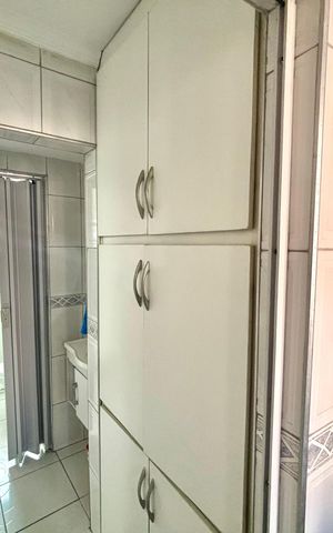 Apartamento à venda com 48m², 2 quartos e 1 vaga Apartamento à venda com 48m², 2 quartos e 1 vagaBanheiro