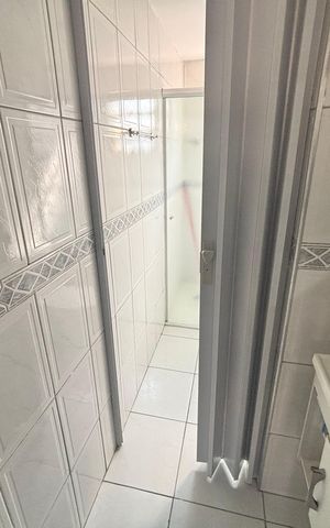 Apartamento à venda com 48m², 2 quartos e 1 vaga Apartamento à venda com 48m², 2 quartos e 1 vagaBanheiro