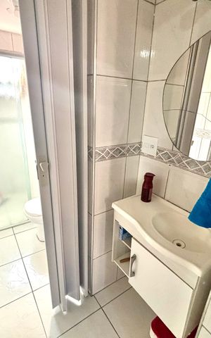 Apartamento à venda com 48m², 2 quartos e 1 vaga Apartamento à venda com 48m², 2 quartos e 1 vagaBanheiro