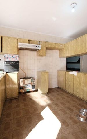 Casa à venda com 300m², 6 quartos e 6 vagasCozinha