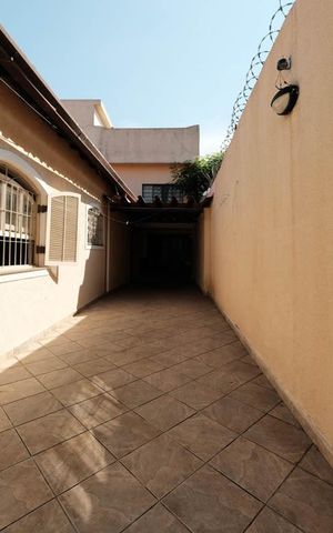 Casa à venda com 300m², 6 quartos e 6 vagasGaragem