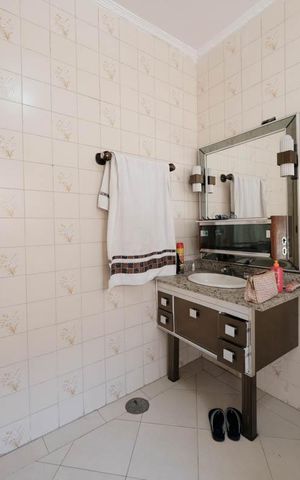 Casa à venda com 300m², 6 quartos e 6 vagasSuíte 2