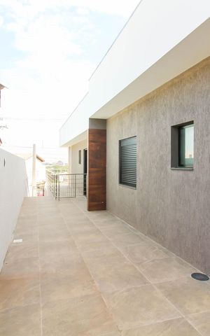 Casa à venda com 54m², 2 quartos e 2 vagas Casa à venda com 54m², 2 quartos e 2 vagasÁrea comum