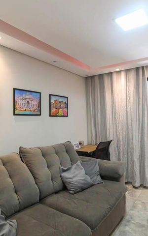 Casa à venda com 80m², 3 quartos e 2 vagas Casa à venda com 80m², 3 quartos e 2 vagasSala