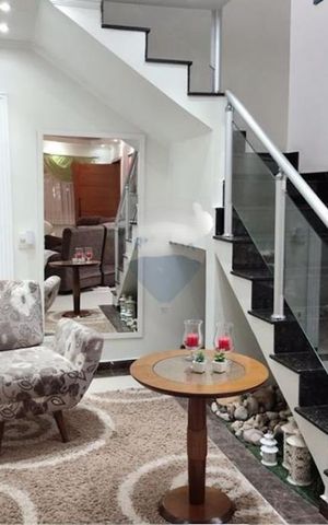 Casa à venda com 353m², 3 quartos e 2 vagas