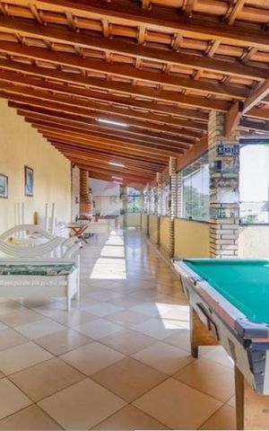 Casa à venda com 353m², 3 quartos e 2 vagas