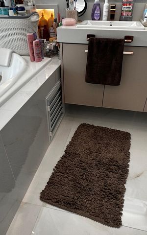 Casa de condomínio para alugar com 400m², 4 quartos e 5 vagas Casa de condomínio para alugar com 400m², 4 quartos e 5 vagasBanheiro da Suíte 4