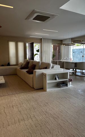 Casa de condomínio para alugar com 400m², 4 quartos e 5 vagas Casa de condomínio para alugar com 400m², 4 quartos e 5 vagasSala