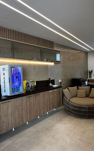 Casa de condomínio para alugar com 400m², 4 quartos e 5 vagas Casa de condomínio para alugar com 400m², 4 quartos e 5 vagasÁrea externa