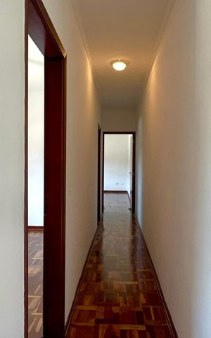 Casa para alugar com 240m², 3 quartos e 2 vagasCorredor
