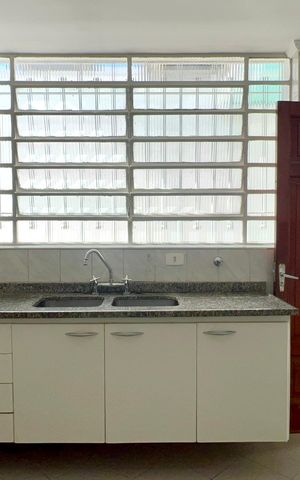 Casa para alugar com 240m², 3 quartos e 2 vagasCozinha