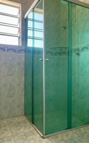 Casa para alugar com 240m², 3 quartos e 2 vagasBanheiro